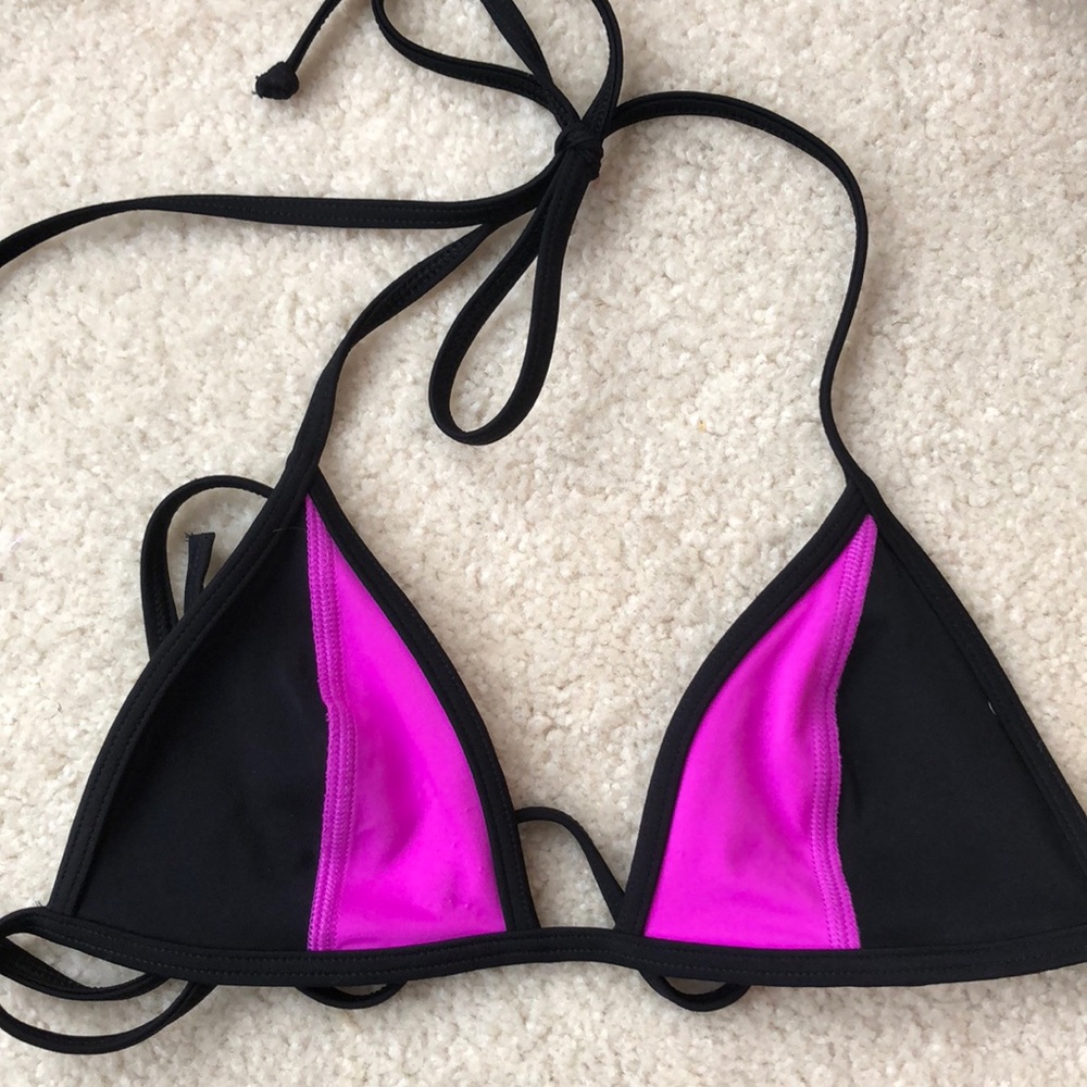 Black and pink bathingsuit top